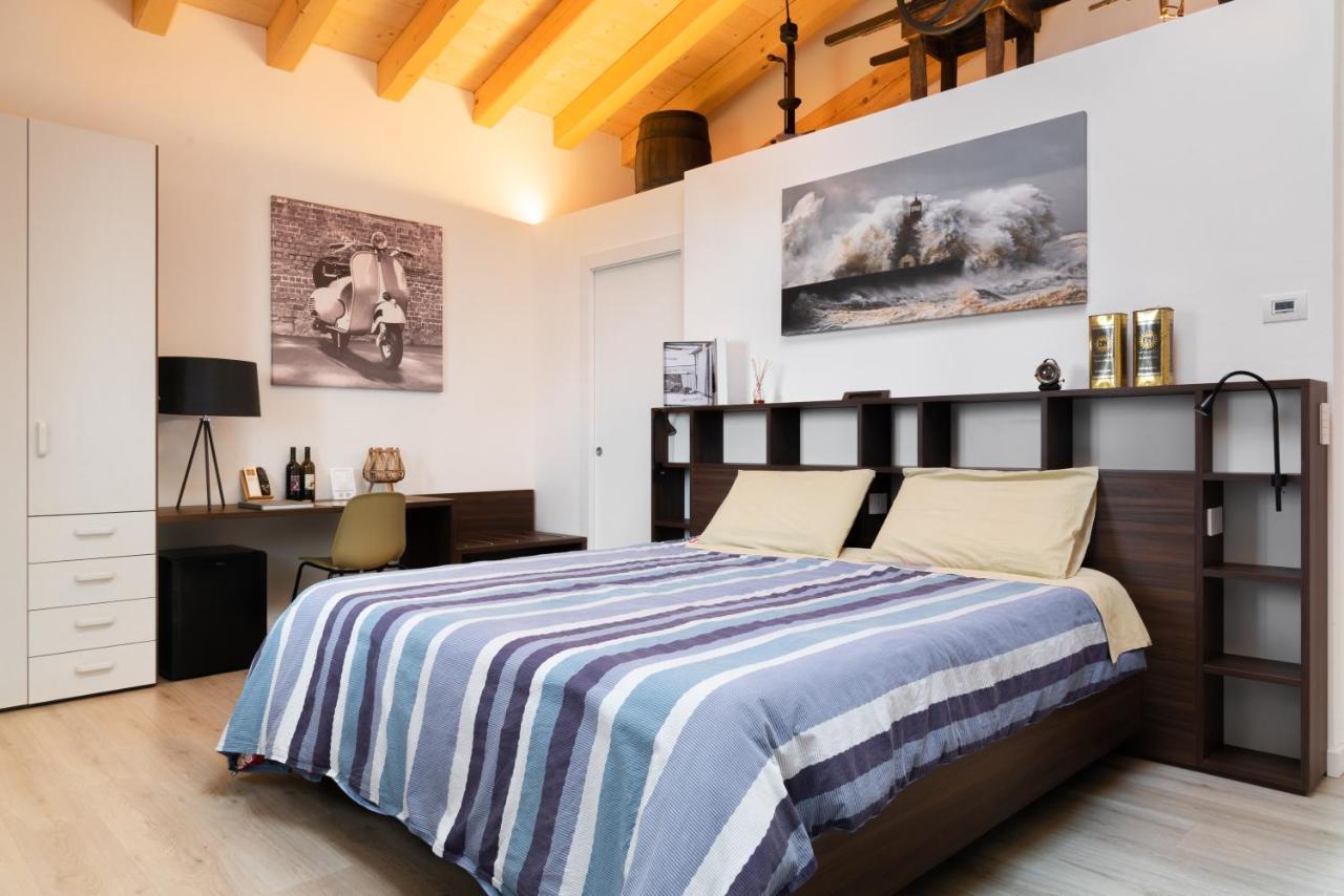 לינה וארוחת בוקר סונה Relais Des Roches מראה חיצוני תמונה