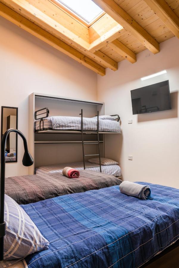 לינה וארוחת בוקר סונה Relais Des Roches מראה חיצוני תמונה